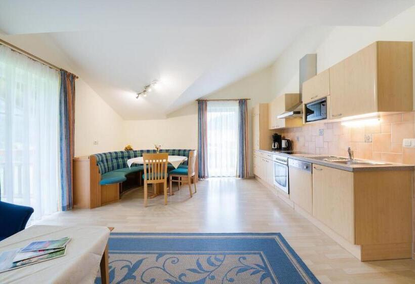 Апартаменты 2 Спальни, 4 Mountains Apartments