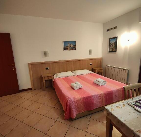 اتاق لوکس, Camere Rufino A Pochi Chilometri Dal Centro Di Perugia E Da Assisi
