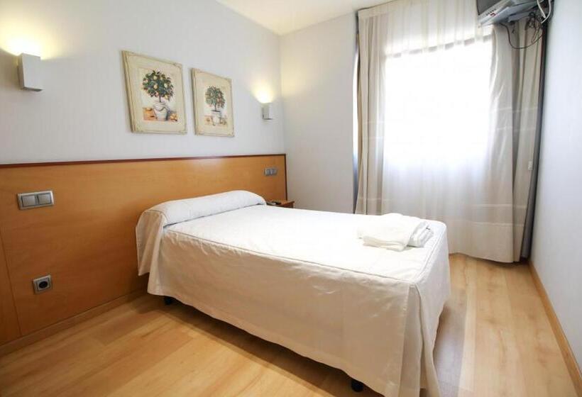 Номер Стандарт Индивидуальный, Hostal Restaurante Taracena