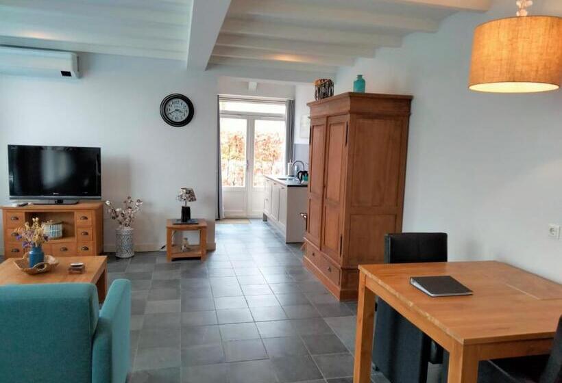 غرفة قياسية مطلّة علي الحديقة, B&b Veers Buuten