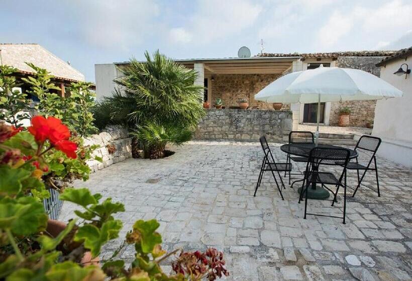 ファミリーステューディオ, Agriturismo Villa Flavia