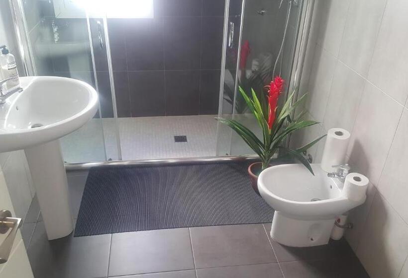 Standard Room Shared Bathroom, Pension Yna Holiday