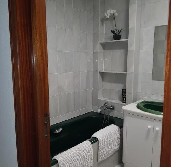 Standard Room Shared Bathroom, Pension Yna Holiday