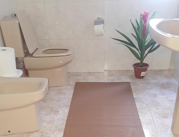 Standard Cuadruple Room Shared Bathroom, Pension Yna Holiday