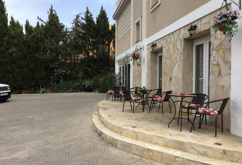 اتاق استاندارد سه نفره, Villa Paraisos