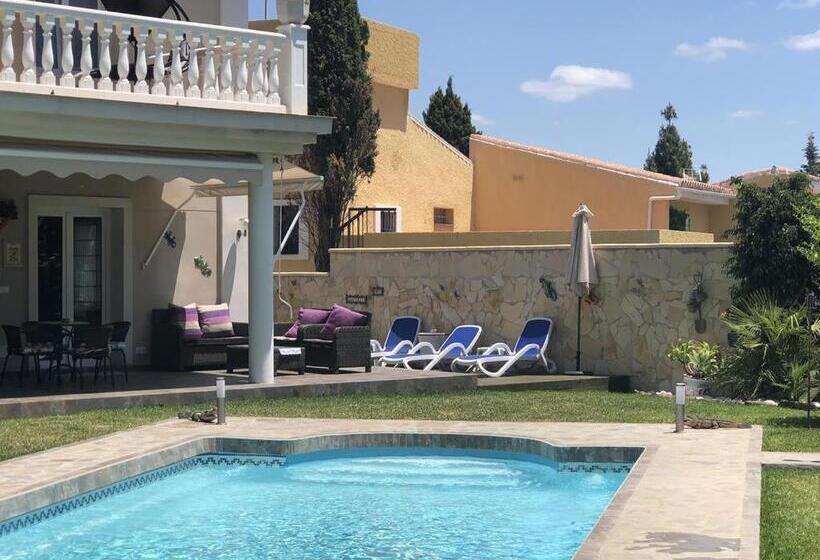 اتاق استاندارد چهار تخته, Villa Paraisos