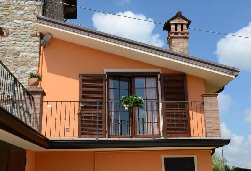 Négyágyas Standard Szoba, Torretta Di Bassano