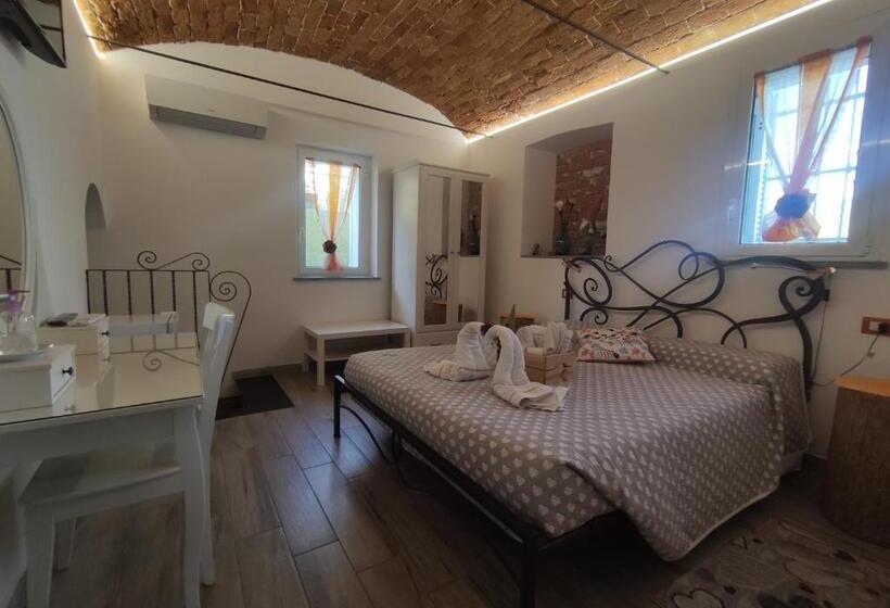 اتاق لوکس با تخت بزرگ, B&b Elfo Degli Ulivi