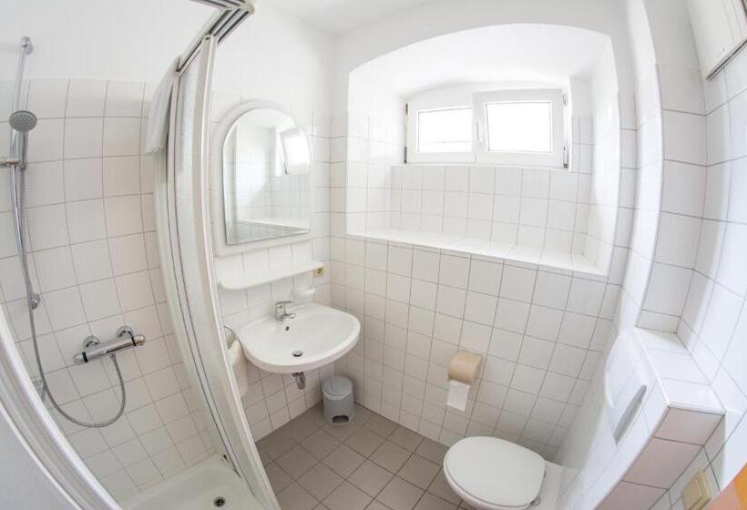 Четырехместный Номер Стандарт, Jugendgästehaus Ulrichsberg