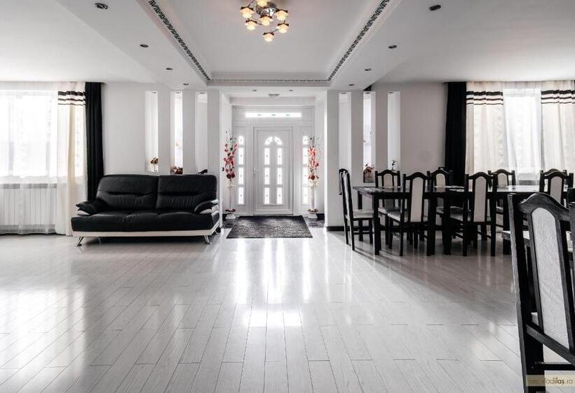 ویلای سوپریور 1 خوابه, Sweet Home Bucovina Frasin Petreceri Private Si Majorate