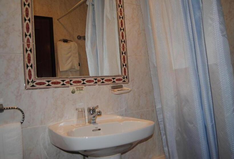 Номер Стандарт, Hostal ávila
