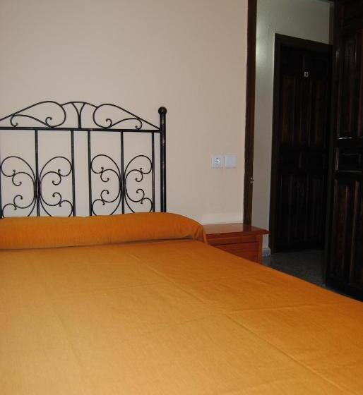 Номер Стандарт Индивидуальный Совместная Ванная, Hostal ávila