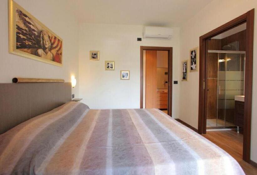 Номер Стандарт, B&b Holidays Artisti