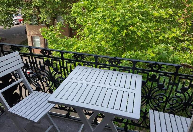 Номер Стандарт с Балконом, City Lodge Stay A While