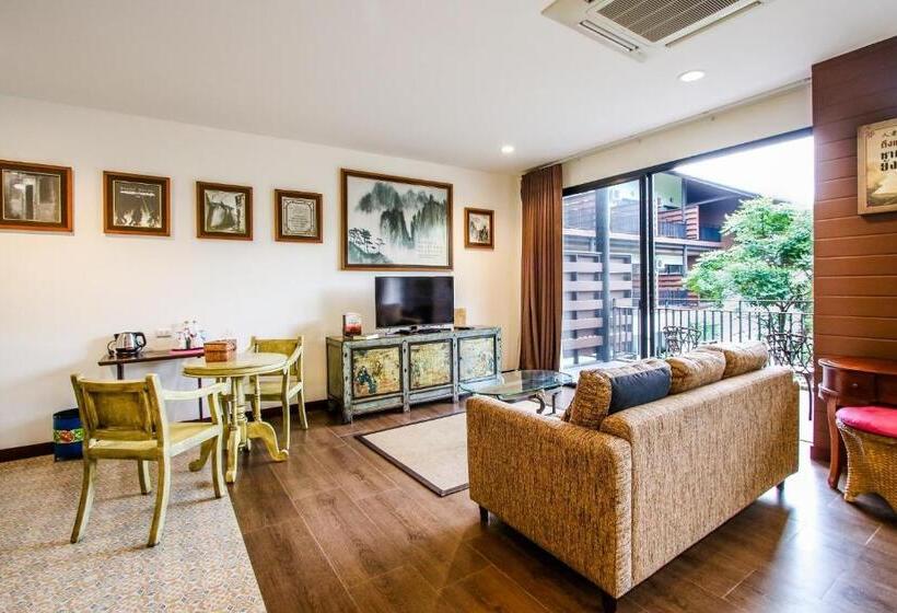 Люкс Вид на Горы, Rain Tree Khao Yai