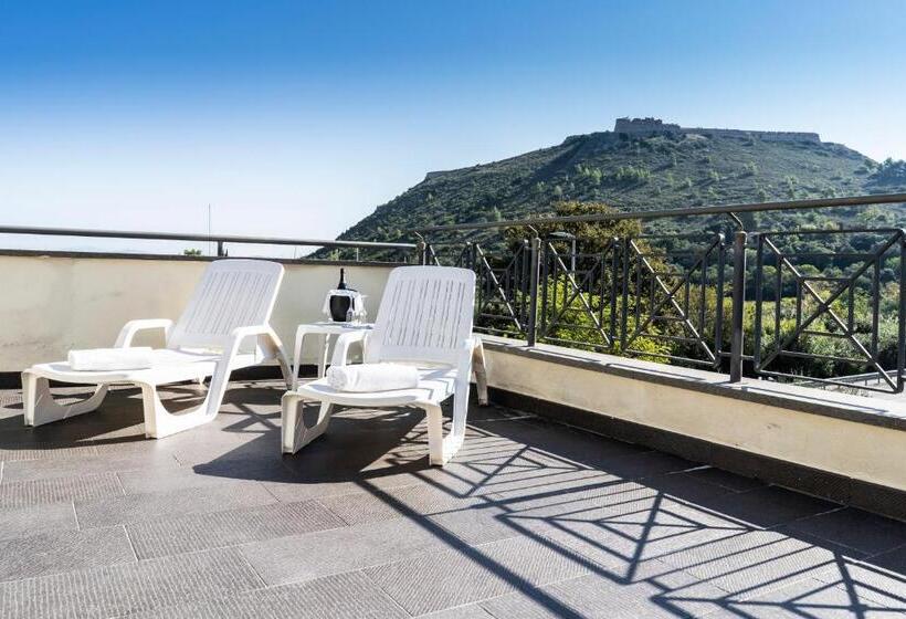 Полулюкс с Балконом, A Point Porto Ercole Resort & Spa