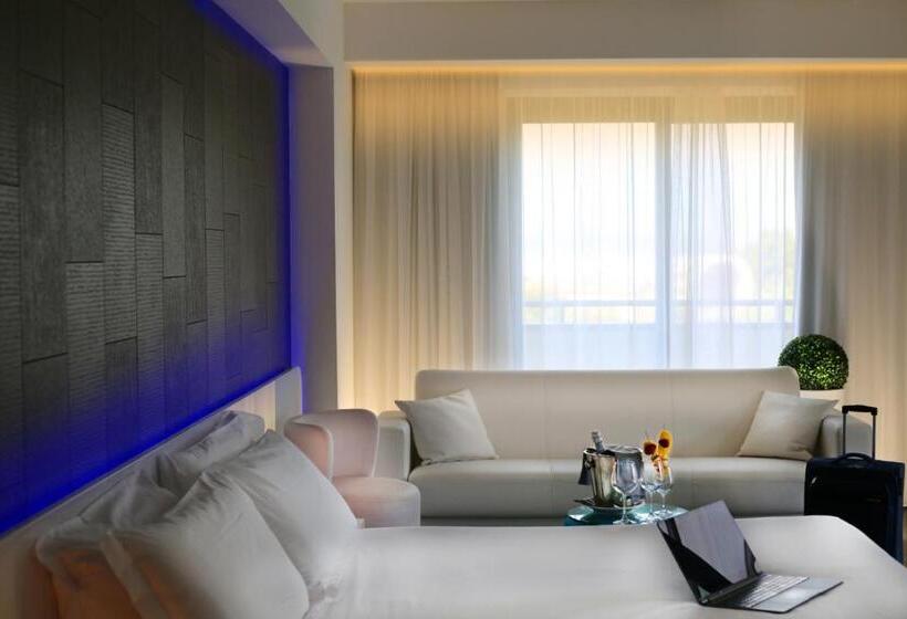 Полулюкс с Балконом, A Point Porto Ercole Resort & Spa