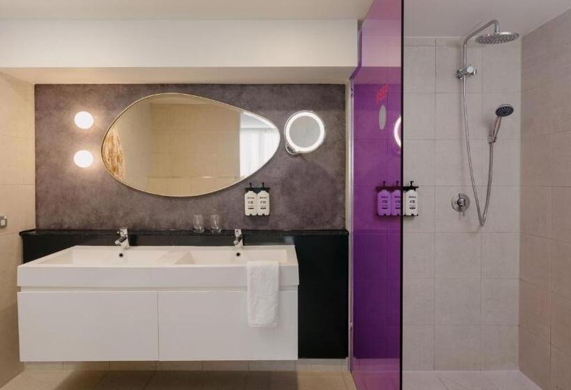 جناح مطل على المدينة, Indigo Sydney Potts Point, An Ihg