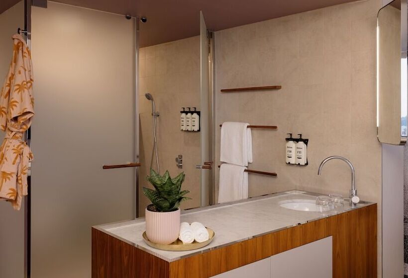 Люкс с Видом, Indigo Sydney Potts Point, An Ihg