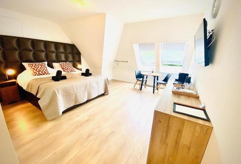 Люкс Deluxe Кровать Кинг, The Island Life Texel   Wellness