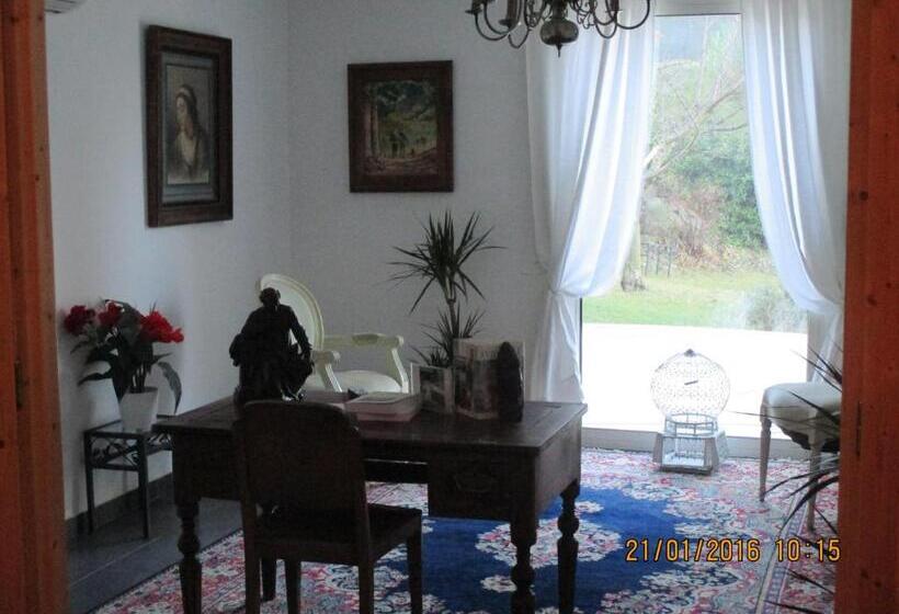 标准间, Villa Boulou