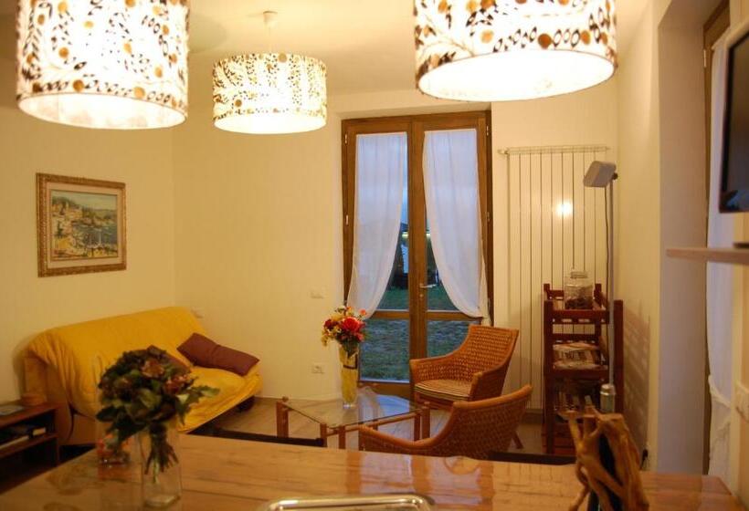Standard studio with lake view, Agriturismo Casa Del Castagneto