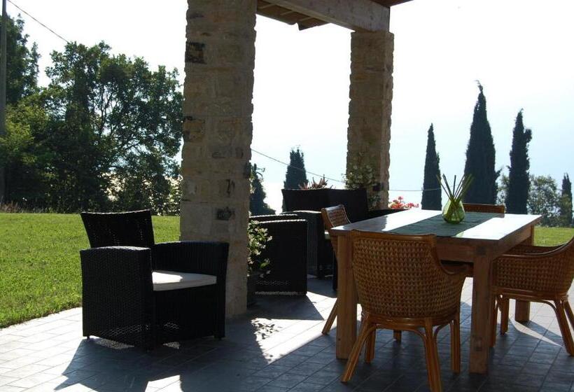スリーベッドルーム　ヴィラ, Agriturismo Casa Del Castagneto