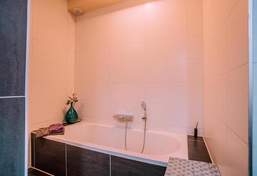 共用浴室的经济型房间, B&b/boertel De Meander