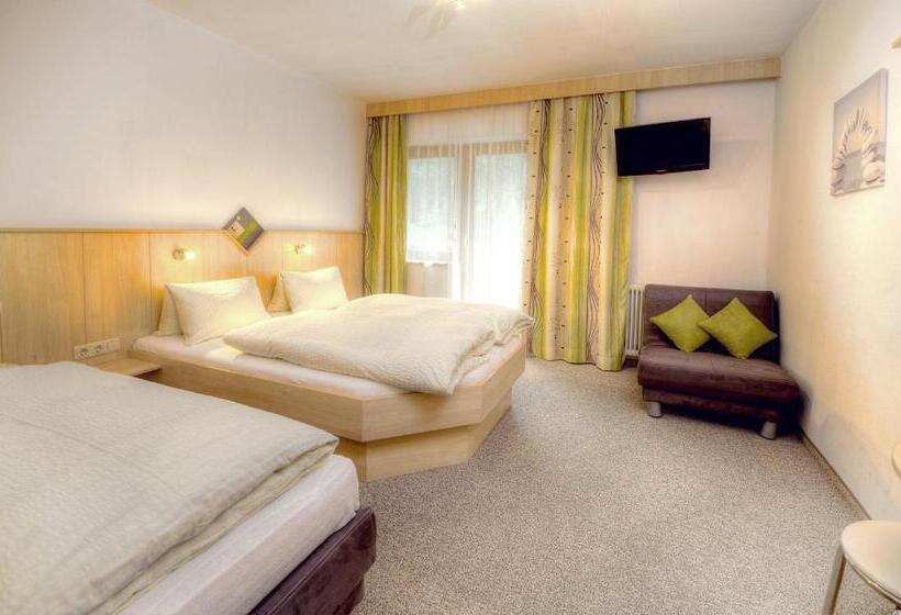 اتاق استاندارد چهار تخته, Haus Brandner