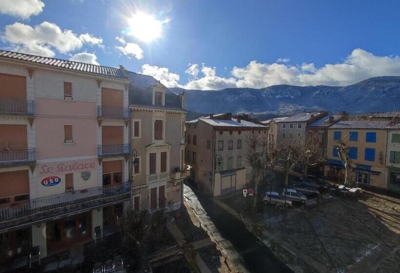 Апартаменты 2 Спальни, Chateau View Chambres D Hôtes
