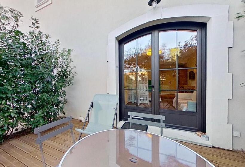 Студио Стандарт с Террасой, La Villa Dupont D Avignon