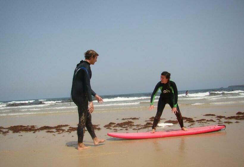 اتاق استاندارد, Peniche Hostel