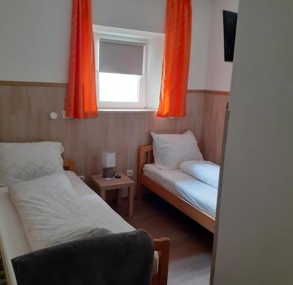침실 2개 아파트, Zirnberg Appartements