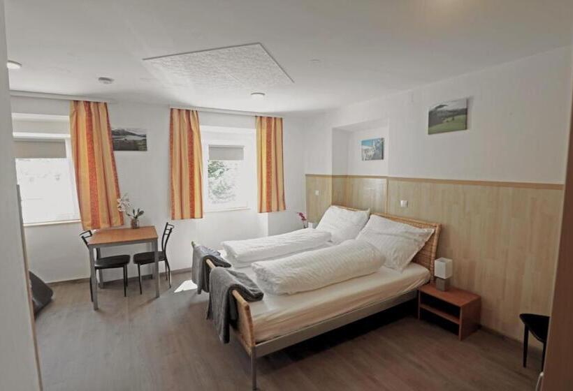 Апартаменты 2 Спальни, Zirnberg Appartements