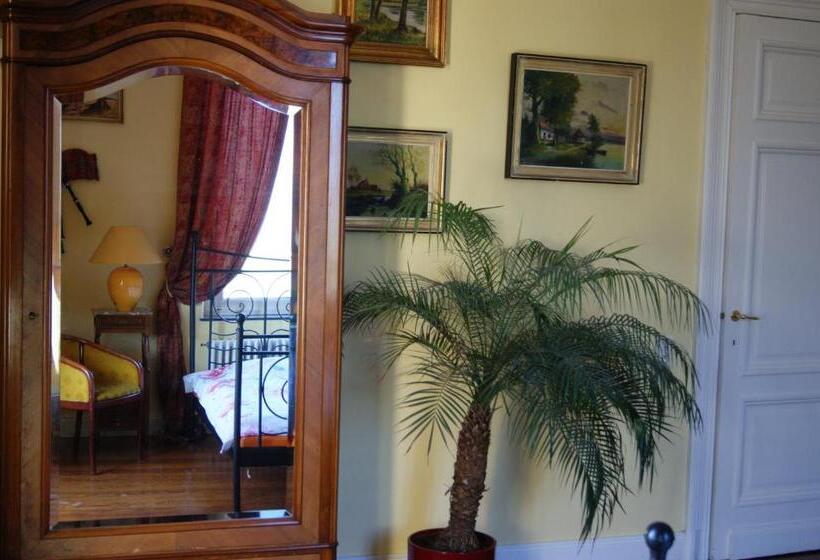 Люкс 3 Спальни, Chateau Neufays