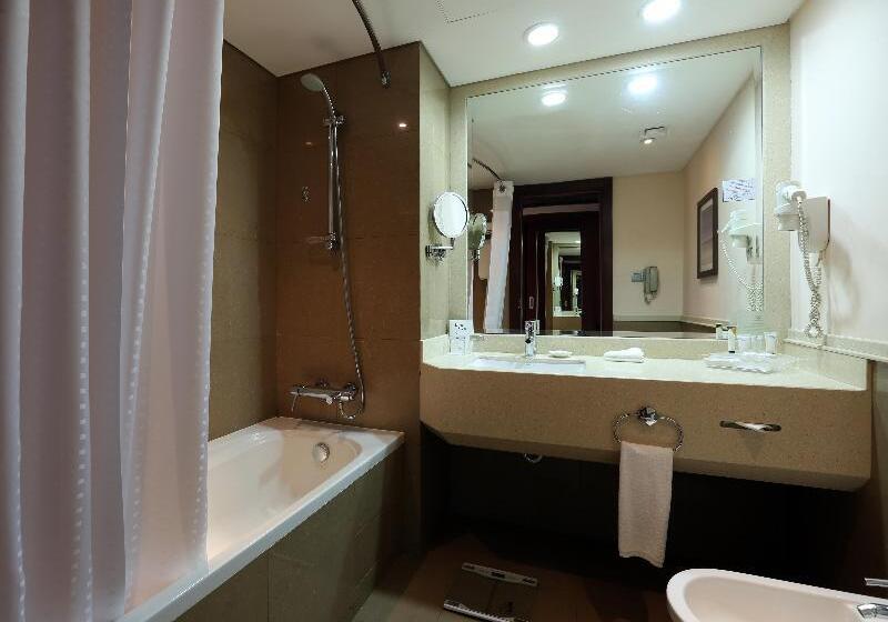 Люкс Кровать Кинг, Holiday Inn Express Hotel & Suites Texarkana East, An Ihg