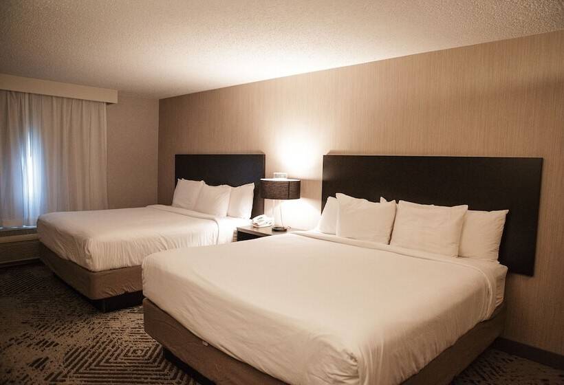 غرفه قياسيه سريرين مزدوجين, The Clover Hotel, Ascend Hotel Collection