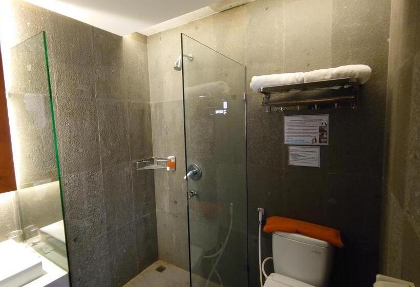Номер Deluxe, Odaita Hotel Pamekasan Madura