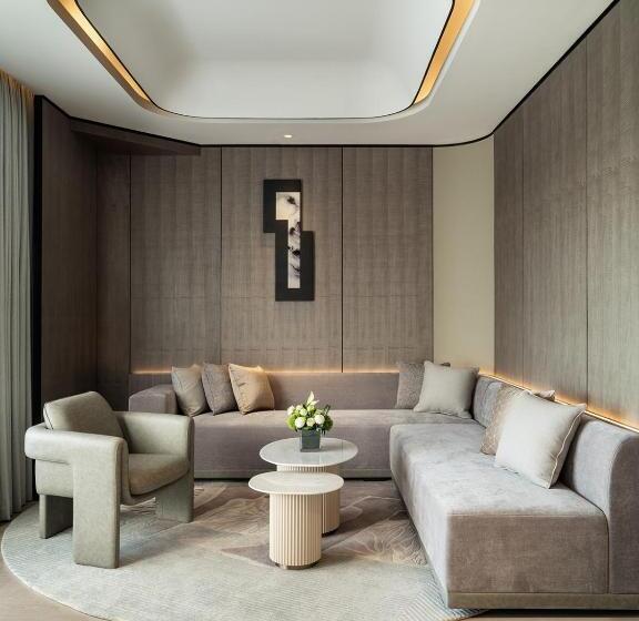 اتاق پریمیوم با بالکن, Intercontinental Shanghai Harbour City, An Ihg
