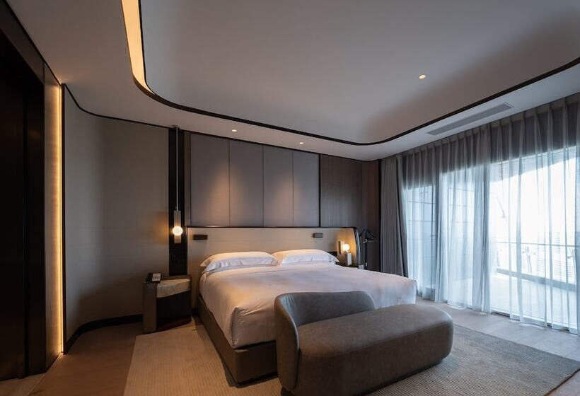 اتاق پریمیوم با بالکن, Intercontinental Shanghai Harbour City, An Ihg