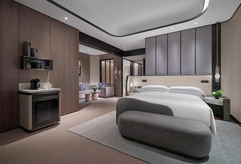 اتاق پریمیوم با بالکن, Intercontinental Shanghai Harbour City, An Ihg
