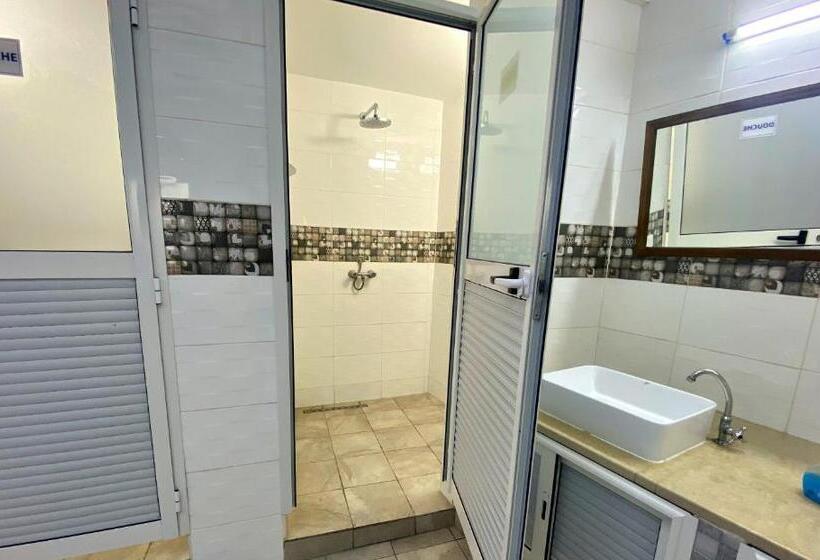اتاق استاندارد یک نفره, Paris