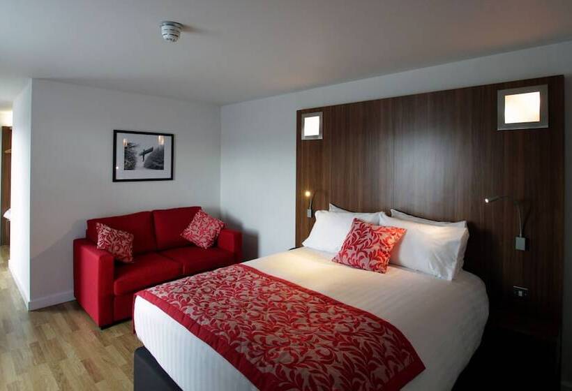 Семейный Номер, Ramada Encore Newcastle Gateshead