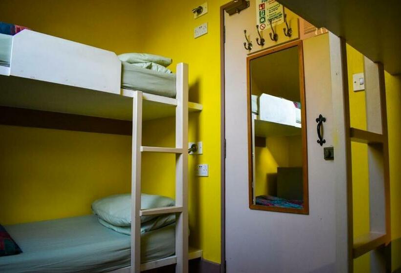 Четырехместный Номер Стандарт, Castle Rock Hostel   Adults Only