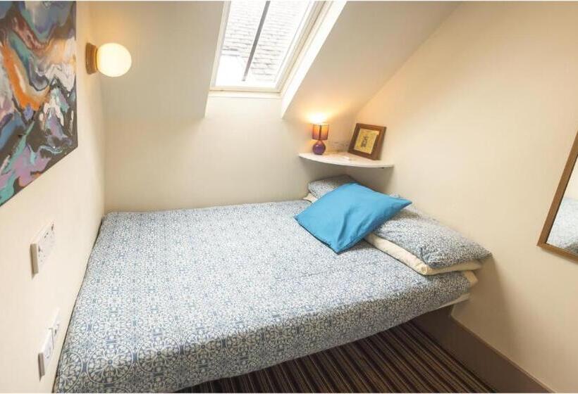 Номер Базовый Совметсный Санузел, Castle Rock Hostel   Adults Only