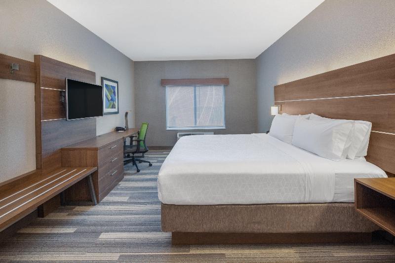 Стандартный Номер Кровать Кинг, Holiday Inn Express Surprise, An Ihg