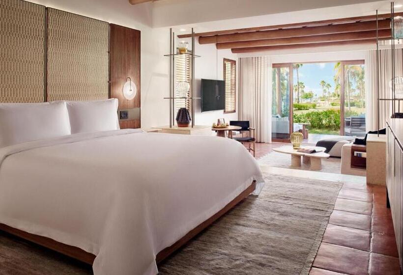 キングサイズベッドのジュニアスイート, The St. Regis Punta Mita Resort