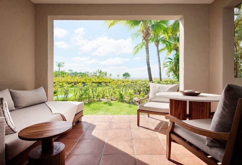 ガーデンビューデラックスルーム, The St. Regis Punta Mita Resort