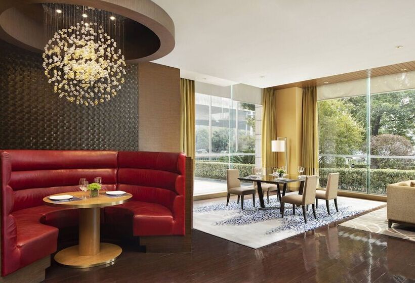 Президентский Люкс, Courtyard By Marriott Kunshan
