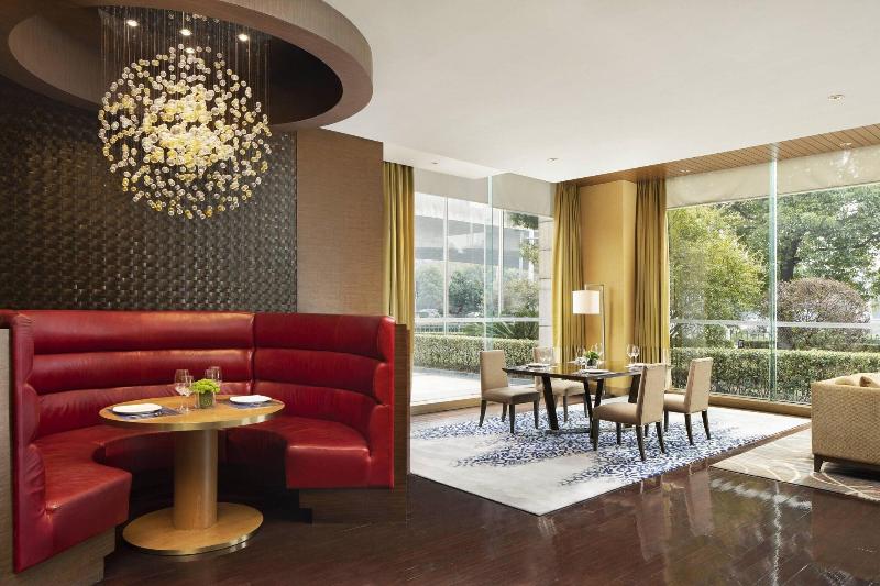 Номер Executive Кровать Кинг, Courtyard By Marriott Kunshan